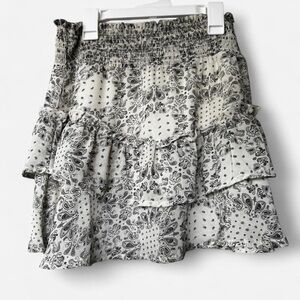 Altar’d State Tiered Mini Skirt in black and white paisley print size M